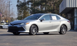 Used 2024  Toyota Camry XLE Auto at Auto Direct near Zebulon, NC