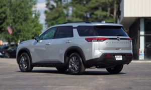 Used 2024  Nissan Pathfinder SV 2WD at Auto Direct near Zebulon&comma; NC