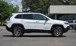 Used 2022  Jeep Cherokee Trailhawk 4x4 at Auto Direct near Zebulon&comma; NC