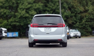 Used 2023  Chrysler Pacifica Touring L FWD at Auto Direct near Zebulon&comma; NC