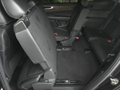 Used 2025  Volkswagen Atlas 2&period;0T SE w&sol;Technology 4MOTION at Auto Direct near Zebulon&comma; NC