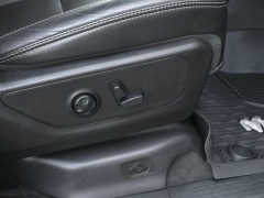 Used 2020  Ram 1500 4WD Crew Cab Rebel at Auto Direct near Zebulon&comma; NC