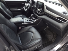 Used 2022  Toyota Highlander XLE FWD at Auto Direct near Zebulon, NC