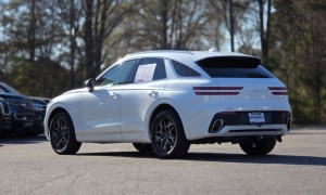 Used 2023  Genesis GV70 2&period;5T AWD at Auto Direct near Zebulon&comma; NC