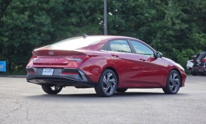 Used 2024  Hyundai Elantra Limited IVT at Auto Direct near Zebulon&comma; NC
