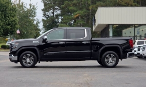 Used 2025  GMC Sierra 1500 2WD Crew Cab 147" SLT at Auto Direct near Zebulon&comma; NC