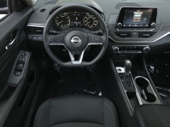 Used 2024  Nissan Altima 2&period;5 SV Sedan at Auto Direct near Zebulon&comma; NC