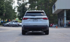 Used 2023  Chevrolet Traverse AWD 4dr LT Cloth w&sol;1LT at Auto Direct near Zebulon&comma; NC