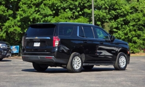 Used 2024  Chevrolet Tahoe 2WD 4dr LT at Auto Direct near Zebulon&comma; NC