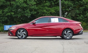 Used 2024  Hyundai Elantra Limited IVT at Auto Direct near Zebulon&comma; NC