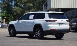 Used 2024  Jeep Grand Cherokee L Limited 4x4 at Auto Direct near Zebulon&comma; NC