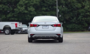 Used 2024  Nissan Altima 2&period;5 SV Sedan at Auto Direct near Zebulon&comma; NC