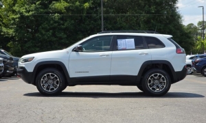 Used 2022  Jeep Cherokee Trailhawk 4x4 at Auto Direct near Zebulon&comma; NC
