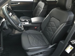 Used 2025  Volkswagen Atlas 2&period;0T SE w&sol;Technology 4MOTION at Auto Direct near Zebulon&comma; NC