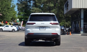 Used 2024  Jeep Grand Cherokee L Limited 4x4 at Auto Direct near Zebulon&comma; NC