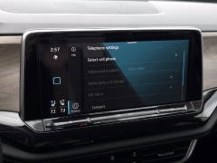 Used 2025  Volkswagen Atlas 2&period;0T SE w&sol;Technology FWD at Auto Direct near Zebulon&comma; NC