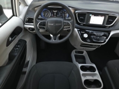Used 2022  Chrysler Voyager LX FWD at Auto Direct near Zebulon&comma; NC
