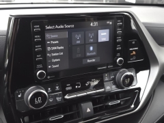 Used 2022  Toyota Highlander XLE FWD at Auto Direct near Zebulon, NC