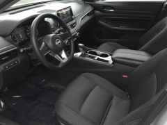 Used 2024  Nissan Altima 2&period;5 SV Sedan at Auto Direct near Zebulon&comma; NC