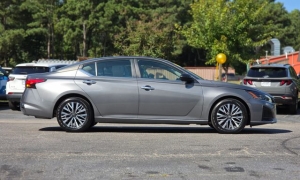 Used 2024  Nissan Altima 2&period;5 SV Sedan at Auto Direct near Zebulon&comma; NC