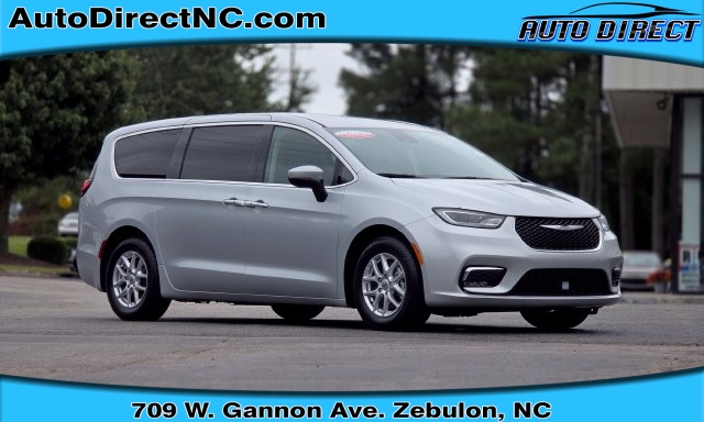 Used 2023  Chrysler Pacifica Touring L FWD at Auto Direct near Zebulon&comma; NC