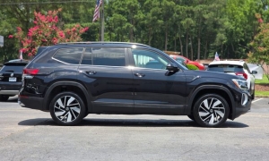 Used 2025  Volkswagen Atlas 2&period;0T SE w&sol;Technology 4MOTION at Auto Direct near Zebulon&comma; NC