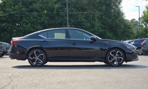 Used 2024  Nissan Altima 2&period;5 SR Sedan at Auto Direct near Zebulon&comma; NC