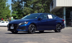 Used 2024  Nissan Altima 2&period;5 SR Sedan at Auto Direct near Zebulon&comma; NC