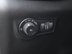 Used 2024  Jeep Compass Latitude 4x4 at Auto Direct near Zebulon&comma; NC