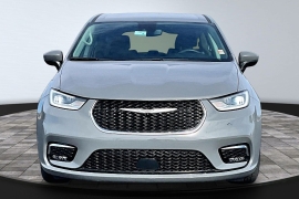 Used 2023  Chrysler Pacifica Touring L FWD at The Gilstrap Family Dealerships near Easley&comma; SC