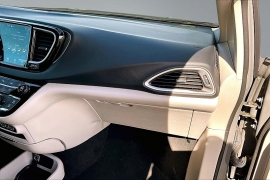 Used 2023  Chrysler Pacifica Touring L FWD at The Gilstrap Family Dealerships near Easley&comma; SC