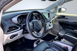 Used 2023  Chrysler Pacifica Touring L FWD at The Gilstrap Family Dealerships near Easley&comma; SC