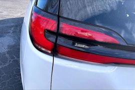 Used 2024  Chrysler Pacifica Limited FWD at The Gilstrap Family Dealerships near Easley&comma; SC