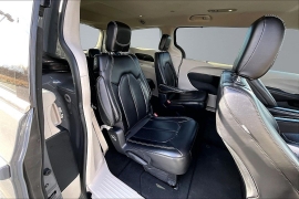 Used 2023  Chrysler Pacifica Touring L FWD at The Gilstrap Family Dealerships near Easley&comma; SC