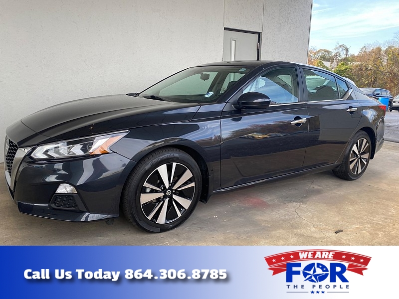 Used 2021  Nissan Altima 2.5 SV Sedan at The Gilstrap Family Dealerships near Easley, SC