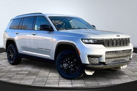 Used 2024  Jeep Grand Cherokee L Altitude 4x4 at The Gilstrap Family Dealerships near Easley&comma; SC