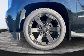 Used 2017  GMC Yukon 4d SUV 4WD Denali at The Gilstrap Family Dealerships near Easley&comma; SC