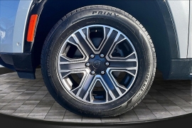 Used 2024  Jeep Wagoneer Series II 4x2 at The Gilstrap Family Dealerships near Easley&comma; SC