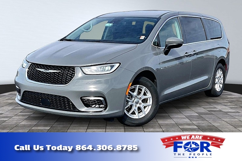 Used 2023  Chrysler Pacifica Touring L FWD at The Gilstrap Family Dealerships near Easley&comma; SC