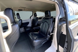 Used 2023  Chrysler Pacifica Touring L FWD at The Gilstrap Family Dealerships near Easley&comma; SC