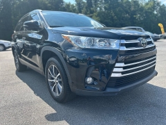 Used 2019 Toyota Highlander 4d SUV FWD XLE at One Stop Auto Sales near Macon, GA