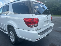 Used 2005 Toyota Sequoia 4d SUV RWD SR5 at One Stop Auto Sales near Macon, GA