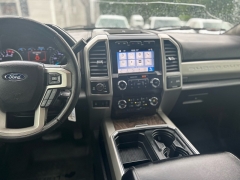 Used 2019 Ford Super Duty F-250 4WD Crew Cab Lariat at One Stop Auto Sales near Macon, GA