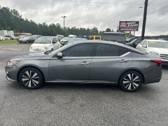 Used 2020 Nissan Altima 4d Sedan FWD 2.5L SL at One Stop Auto Sales near Macon, GA