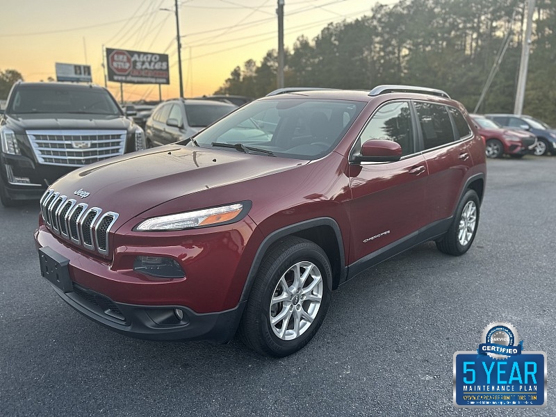 Used 2017  Jeep Cherokee 4d SUV 4WD Latitude I4 at One Stop Auto Sales near Macon, GA