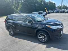 Used 2019 Toyota Highlander 4d SUV FWD XLE at One Stop Auto Sales near Macon, GA