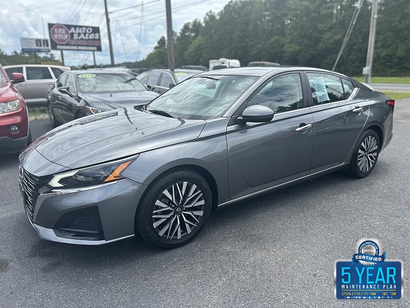 Used 2023  Nissan Altima 2.5 SV Sedan at One Stop Auto Sales near Macon, GA