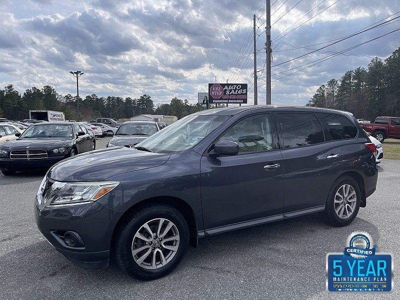 Used 2014  Nissan Pathfinder 4d SUV 4WD SV at One Stop Auto Sales near Macon, GA