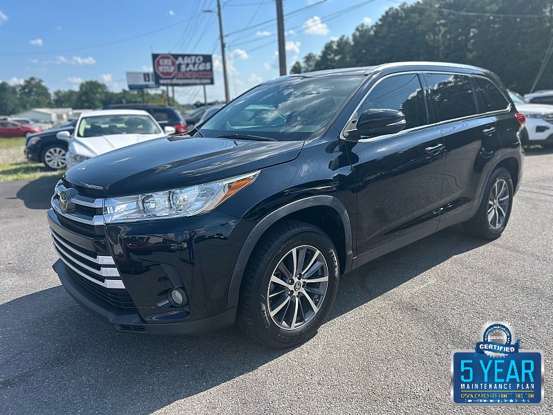 Used 2019 Toyota Highlander 4d SUV FWD XLE at One Stop Auto Sales near Macon, GA