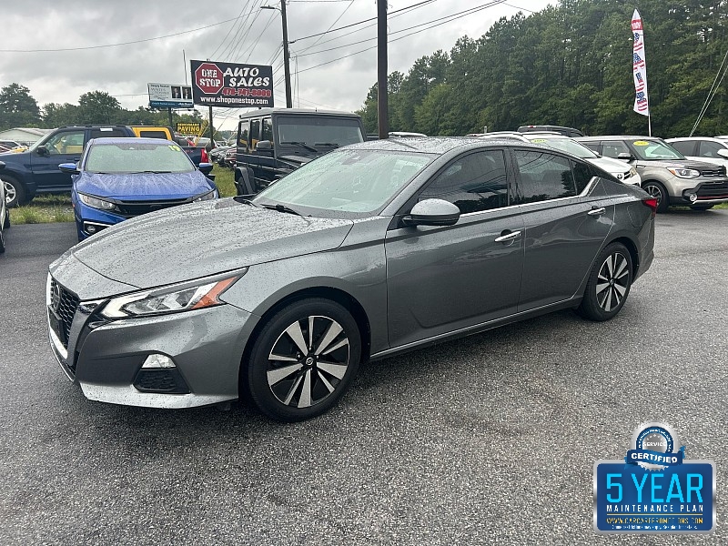 Used 2020  Nissan Altima 4d Sedan FWD 2.5L SL at One Stop Auto Sales near Macon, GA